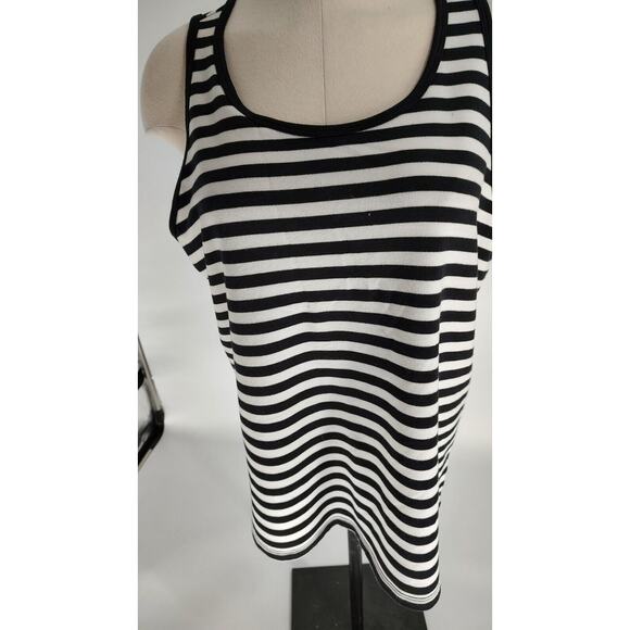 Time and Tru Woman's Black White Strip Tank Top Size XXL 9" Slit Back Hi Low Hem - Picture 6 of 9